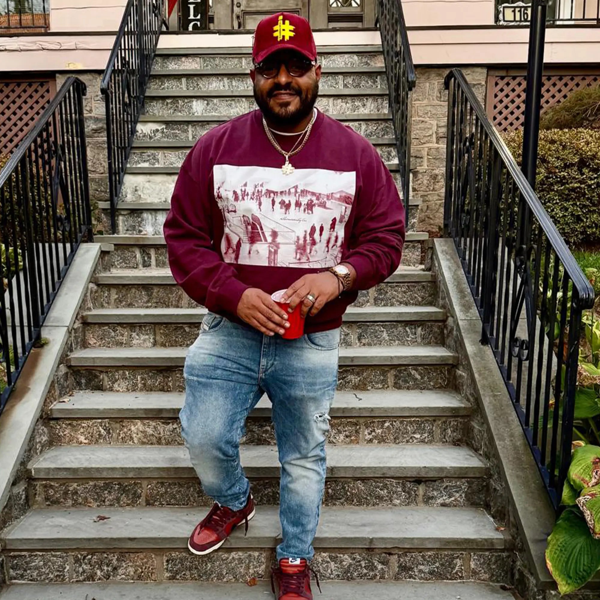 The Hustling New York Crewneck Sweater Streetwear - Mauve Wine